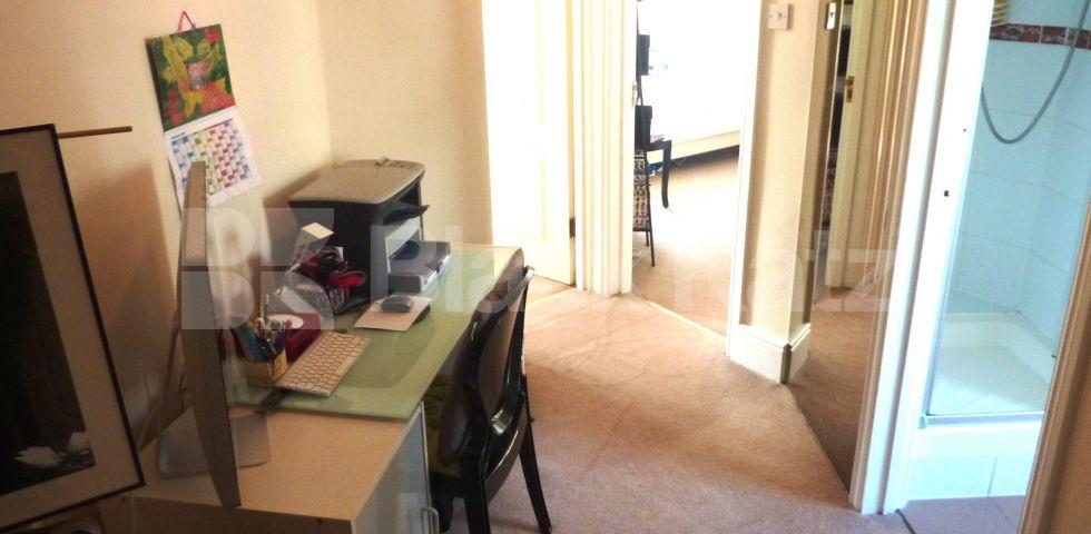 			NEW INSTRUCTION!, 2 Bedroom, 1 bath, 1 reception Flat			 Garden Road, ST JOHNS WOOD